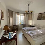 Krzysin 3* Podkowa Leśna