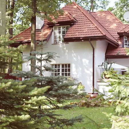 Krzysin Casa de hóspedes Podkowa Leśna